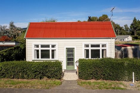 Photo of property in 5 Moore Street, Milton, 9220