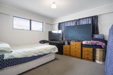 Photo of property in 53 Universal Drive, Henderson, Auckland, 0610
