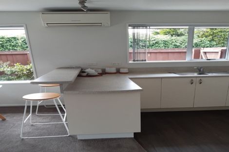 Photo of property in 2/43 Northcote Road, Northcote, Christchurch, 8052