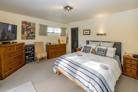 Photo of property in 32 Pratt Avenue, Foxton Beach, Foxton, 4815