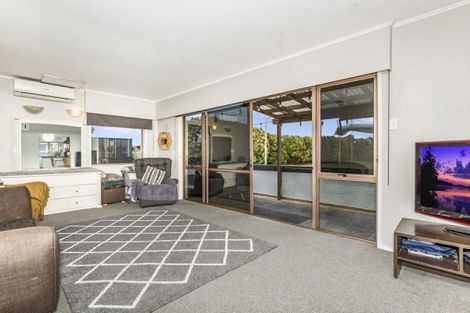 Photo of property in 19 Domain Road, Weymouth, Auckland, 2103