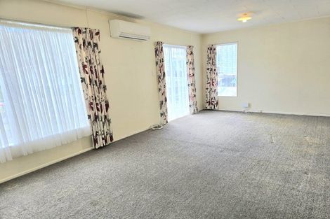 Photo of property in 25a Omaha Grove, Totara Park, Upper Hutt, 5018