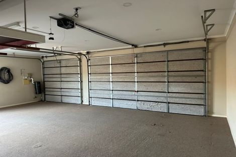 Photo of property in 5 Gibbston Crescent, Flat Bush, Auckland, 2016