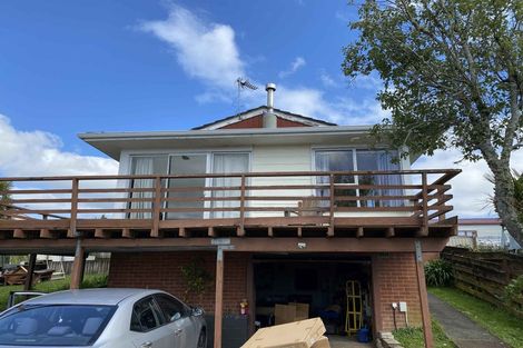 Photo of property in 111 Farquhar Road, Glendene, Auckland, 0602