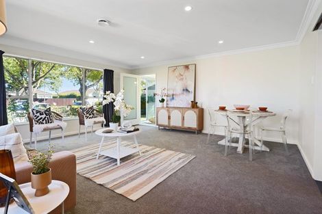 Photo of property in 21 Heaphy Place, Casebrook, Christchurch, 8051