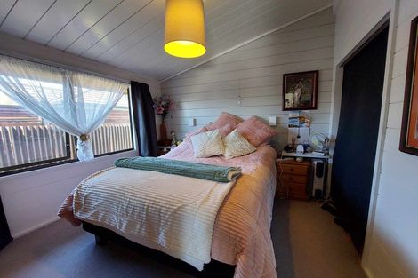 Photo of property in 1 Perth Street, Levin, 5510