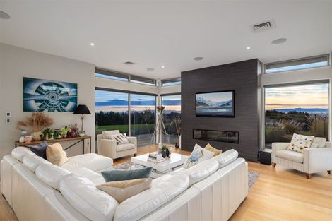 Photo of property in 2 Aglaia Place, Cracroft, Christchurch, 8022