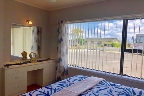 Photo of property in 16 Brookfield Terrace, Brookfield, Tauranga, 3110