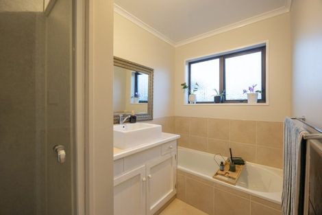 Photo of property in 6 Kentucky Way, Awapuni, Palmerston North, 4412