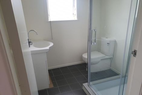 Photo of property in 15 Brazier Grove, Paraparaumu, 5032