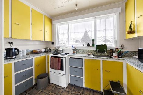 Photo of property in 35 Dorset Street, Opunake, 4616