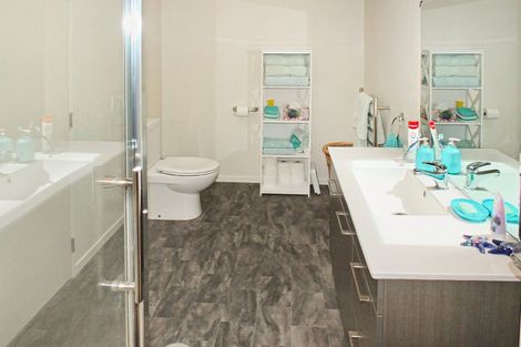 Photo of property in 14 Clyde Street, Foxton, 4814