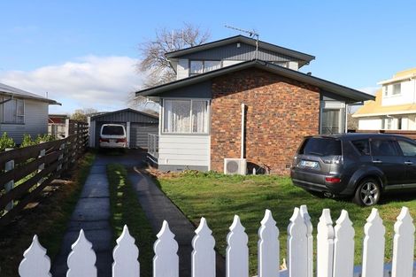 Photo of property in 95 Collins Road, Melville, Hamilton, 3206