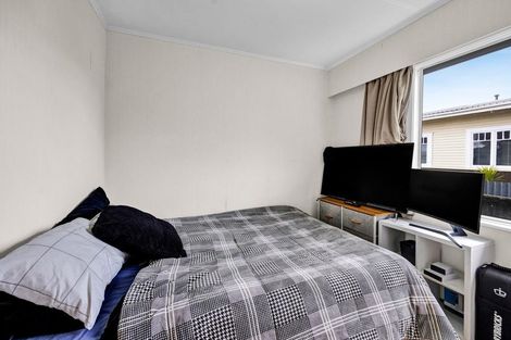 Photo of property in 19 Galt Street, Hawera, 4610