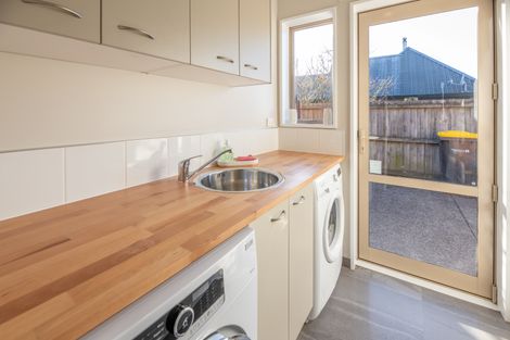 Photo of property in 136 Rothesay Road, Parklands, Christchurch, 8083