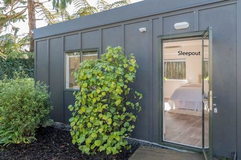 Photo of property in 52 Te Moana Road, Waikanae Beach, Waikanae, 5036