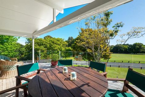 Photo of property in 19 Sylvan Park Avenue, Milford, Auckland, 0620