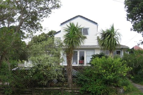 Photo of property in 20 Sea Vista Avenue, Beach Haven, Auckland, 0626