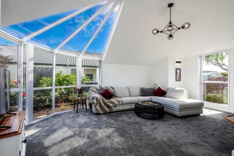 Photo of property in 2 Kings Avenue, South Dunedin, Dunedin, 9012