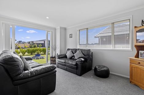 Photo of property in 11 Orchard Terrace, Riverhead, 0820