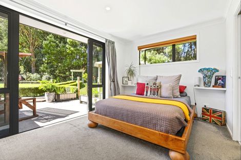 Photo of property in 16 Karaka Place, Kinloch, Taupo, 3377