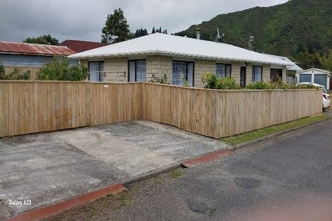 Photo of property in 340 Wellington Road, Wainuiomata, Lower Hutt, 5014