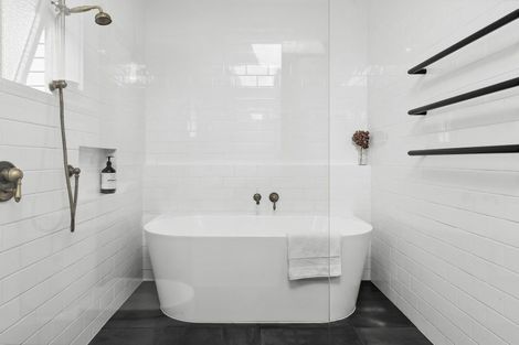 Photo of property in 1 Britannia Heights, Stepneyville, Nelson, 7010