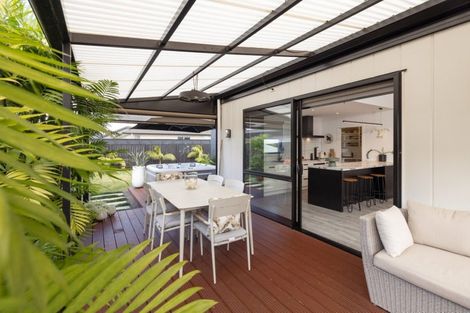 Photo of property in 28 Harding Drive, Papamoa Beach, Papamoa, 3118