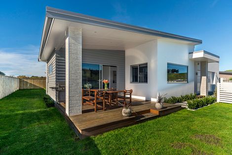 Photo of property in 46 Hamilton Drive, Wainui, Gisborne, 4010