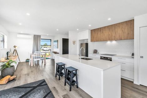 Photo of property in 9 Piwakawaka Place, Leeston, 7632