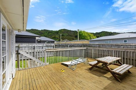 Photo of property in 1/167 Wainuiomata Road, Wainuiomata, Lower Hutt, 5014