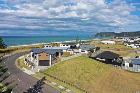 Photo of property in 2 Pacific Parade, Coastlands, Whakatane, 3120