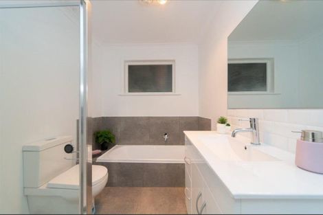 Photo of property in 3 Lancaster Street, Highbury, Palmerston North, 4412