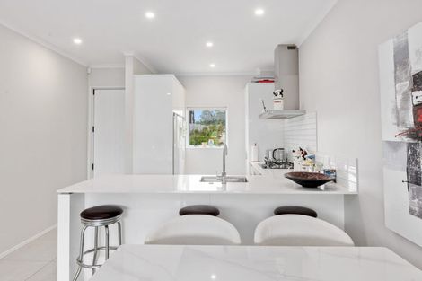 Photo of property in 26a Taikura Avenue, Red Beach, 0932
