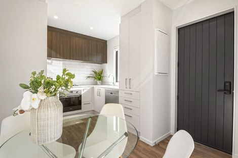 Photo of property in 13 Noel Hayden Street, Takanini, 2112