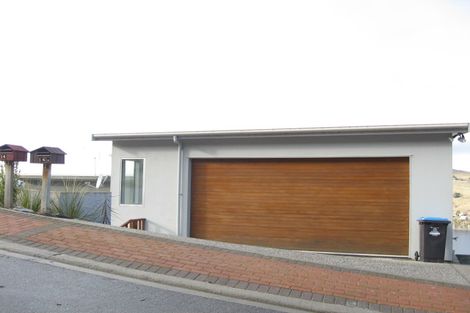 Photo of property in 14 Olivers Place, Queenstown, 9300