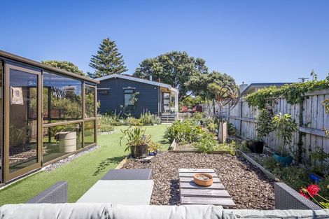 Photo of property in 140 Manly Street, Paraparaumu Beach, Paraparaumu, 5032