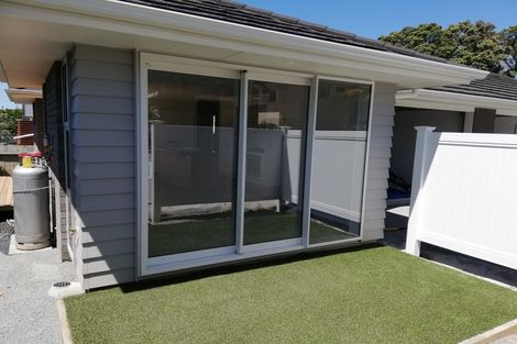 Photo of property in 869c Whangaparaoa Road, Manly, Whangaparaoa, 0930