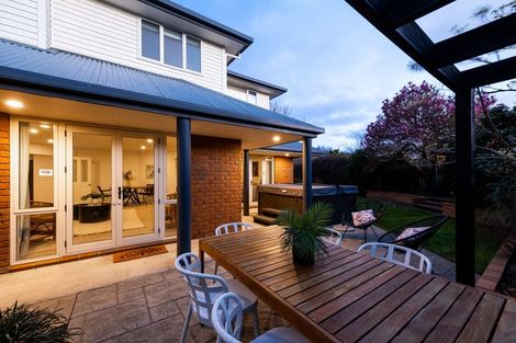 Photo of property in 1 Oaktree Lane, Bishopdale, Christchurch, 8053