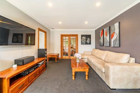 Photo of property in 19 Kitchener Terrace, Johnsonville, Wellington, 6037