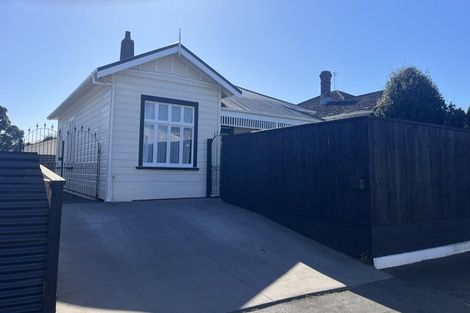 Photo of property in 228 Devon Street West, New Plymouth, 4310