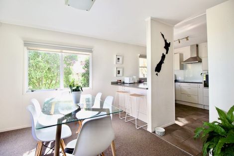 Photo of property in 6 Pahi Place, West Harbour, Auckland, 0618