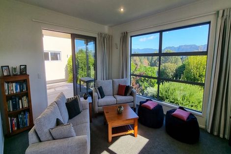 Photo of property in 6 Mcdonald Place, Collingwood, 7073