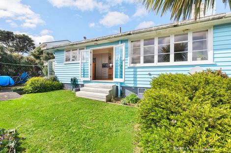Photo of property in 46 Raukawa Street, Strathmore Park, Wellington, 6022
