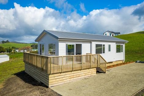 Photo of property in 1 Fantail Way, Mangawhai, 0505