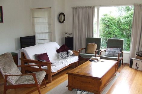 Photo of property in 18ab Aplin Terrace, Ngaio, Wellington, 6035