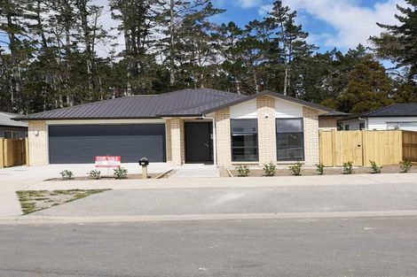 Photo of property in 26 Konoba Avenue, Kumeu, 0810