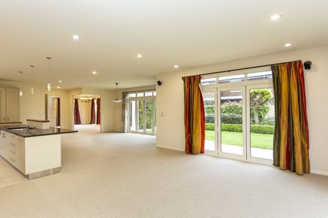 Photo of property in 25 Totara Street, Fendalton, Christchurch, 8041