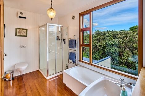 Photo of property in 20 Hadfield Terrace, Kelburn, Wellington, 6012