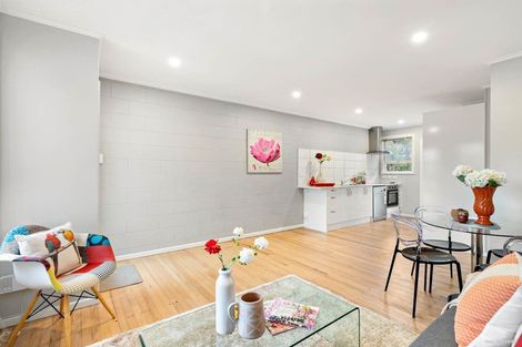 Photo of property in 4/119 Seabrook Avenue, New Lynn, Auckland, 0600